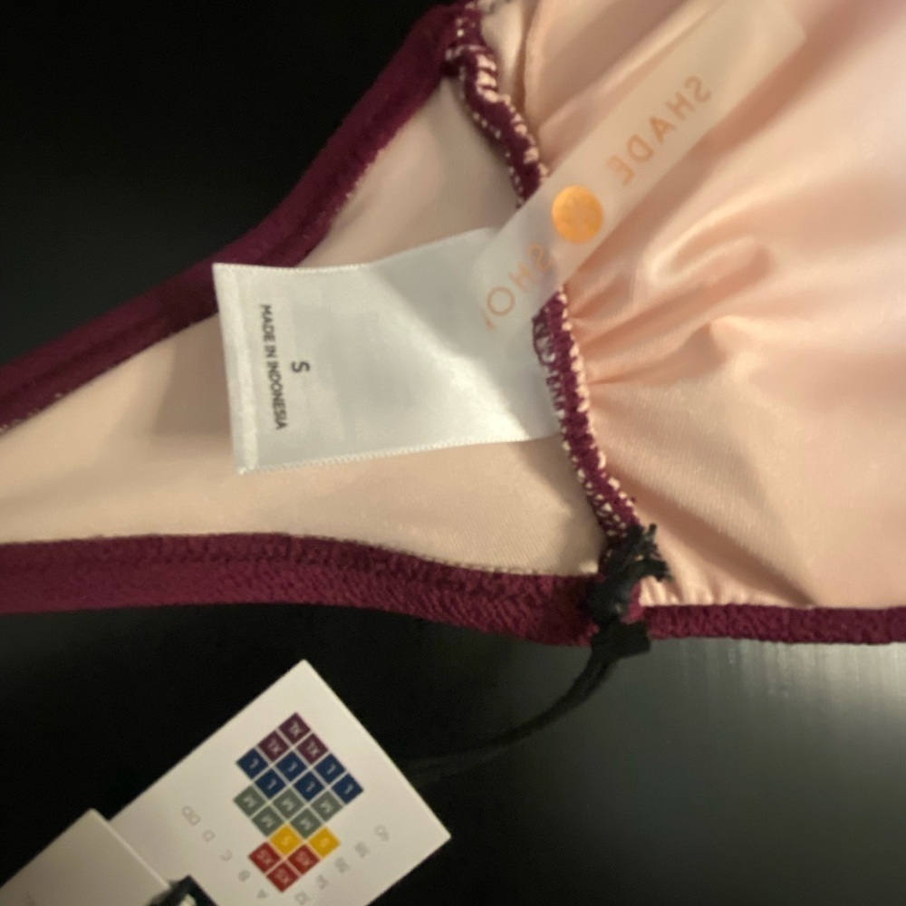 Shade & Shore Bikini Top NWT swimwear women’s juniors small wine burgundy - Picture 9 of 10